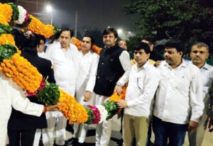 Noida News: दिनेश अवाना के नेतृत्व में कांग्रेस प्रदेश अध्यक्ष नसीमुद्दीन सिद्दीकी का जोरदार स्वागत