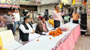 पंडित अमरपाल शर्मा को खोड़ा में हर तरफ मिल रहा लोगों का समर्थन