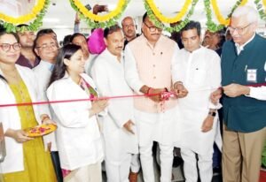 उपमुख्यमंत्री ने किया बीएसएल 3 लैब का उद्घाटन व मॉडल टीकाकरण केंद्र का लोकार्पण