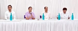 सीईओ ने जनता दरबार लगाकर सुनी समस्याएं