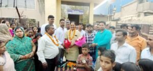भाजपा नेता महेश चौहान ने सेक्टर 10 में चलाया स्वच्छता अभियान