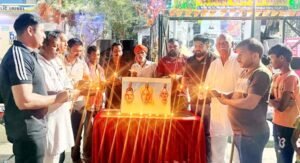 भगत सिंह, सुखदेव और राजगुरु को किया याद