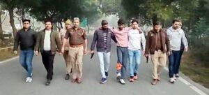 पुलिस मुठभेड़ में बदमाश गिरफ्तार, पैर में लगी गोली