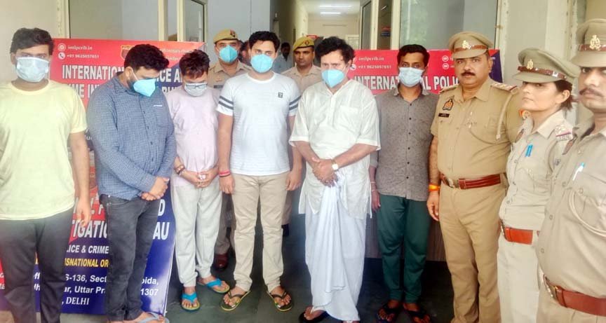 फर्जी पुलिस दफ्तर का भंडाफोड़