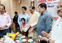 गौतमबुद्धनगर में स्कूल चलो अभियान का शुभारंभ, विद्यार्थियों को वितरित की गई शैक्षणिक सामग्री